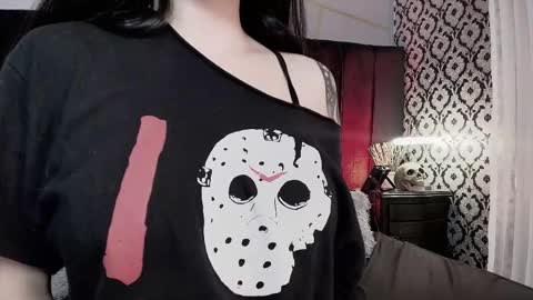 Snapshot of adeelinee chatting on October 24, 8:05 pm Ade online show from October 24, 8:05 pm