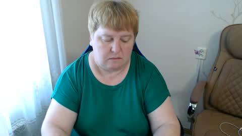 AdelAndSofia online show from June 8, 3:56 pm