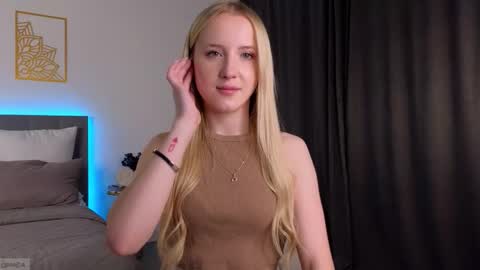 Snapshot of adele_armas chatting on November 16, 10:37 pm Adele online show from November 16, 10:37 pm