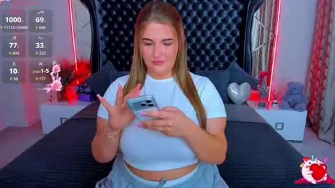 Snapshot of adele_sugar chatting on July 13, 8:22 pm Your Adele online show from July 13, 8:22 pm