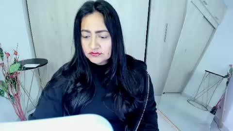 Snapshot of adele_sweett chatting on June 11, 10:46 am Carolina online show from June 11, 10:46 am