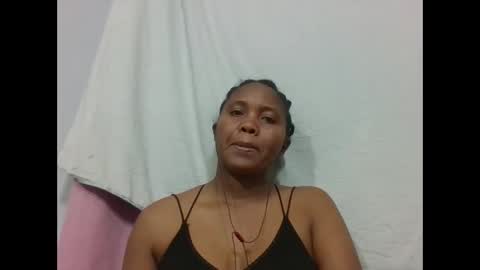 Snapshot of adelealy chatting on October 2, 5:47 am adelealy online show from October 2, 5:47 am