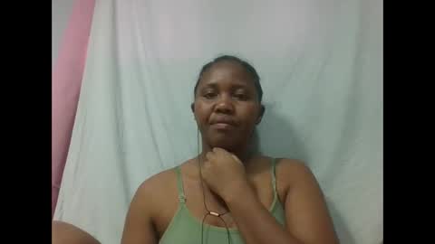Snapshot of adelealy chatting on October 11, 8:35 am adelealy online show from October 11, 8:35 am