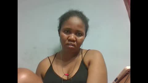 Snapshot of adelealy chatting on October 17, 7:44 am adelealy online show from October 17, 7:44 am