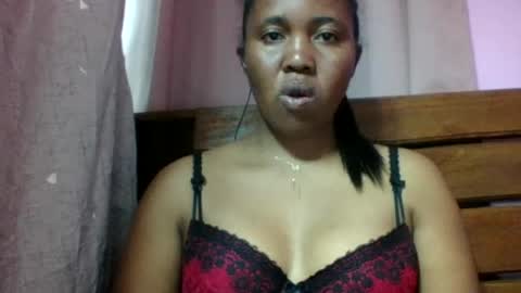 Snapshot of adelealy chatting on July 2, 2:33 am adelealy online show from July 2, 2:33 am