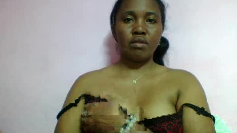 Snapshot of adelealy chatting on July 5, 4:58 pm adelealy online show from July 5, 4:58 pm
