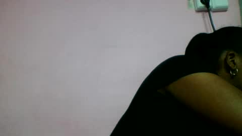 Snapshot of adelealy chatting on July 8, 3:00 am adelealy online show from July 8, 3:00 am