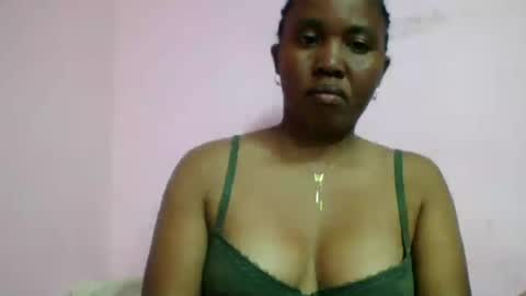 Snapshot of adelealy chatting on July 15, 5:40 pm adelealy online show from July 15, 5:40 pm