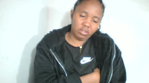 Snapshot of adelealy chatting on July 27, 1:01 am adelealy online show from July 27, 1:01 am