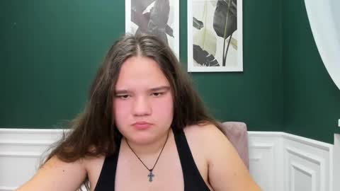 adelecruzz online show from January 23, 1:45 pm