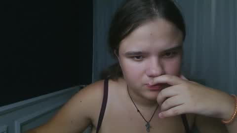 adelecruzz online show from September 13, 12:27 pm