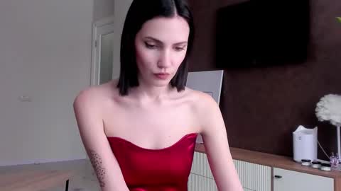 Snapshot of adeleshinem chatting on November 7, 4:56 am Adele Shine online show from November 7, 4:56 am