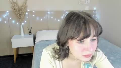 adelesilvy online show from June 18, 2:01 am