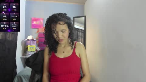 Snapshot of adeleth_blue chatting on December 5, 1:42 pm Adeleth online show from December 5, 1:42 pm