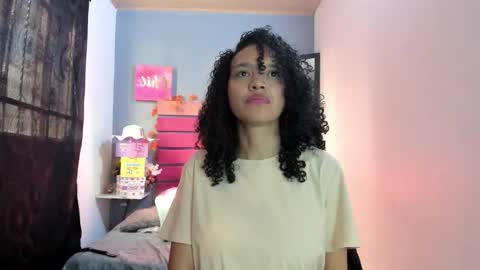 Snapshot of adeleth_blue chatting on December 13, 7:53 pm Adeleth online show from December 13, 7:53 pm