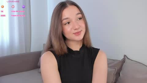 Snapshot of adelexx_zll chatting on April 3, 7:39 am adelexx_zll online show from April 3, 7:39 am