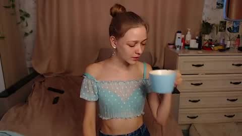 Lina online show from June 23, 1:09 pm