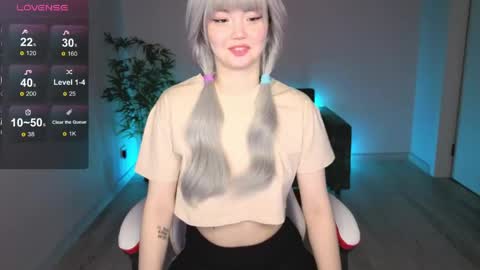 adelina__flower online show from April 30, 2:29 am