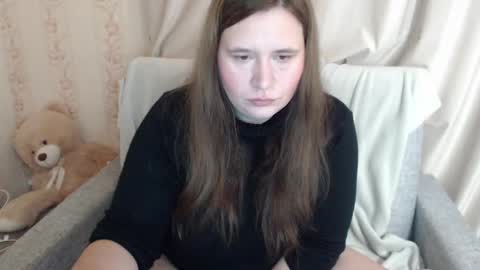 Snapshot of adelinalawson chatting on December 6, 6:17 pm adelinalawson online show from December 6, 6:17 pm