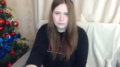 Snapshot of adelinalawson chatting on December 31, 1:30 pm adelinalawson online show from December 31, 1:30 pm