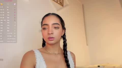 Snapshot of adelineevanss chatting on February 25, 7:09 am adeline online show from February 25, 7:09 am