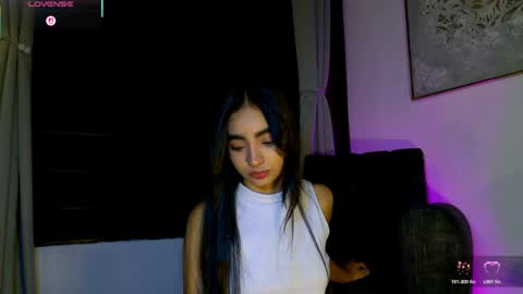 Snapshot of adelineevs chatting on April 11, 1:32 am ADELINE online show from April 11, 1:32 am
