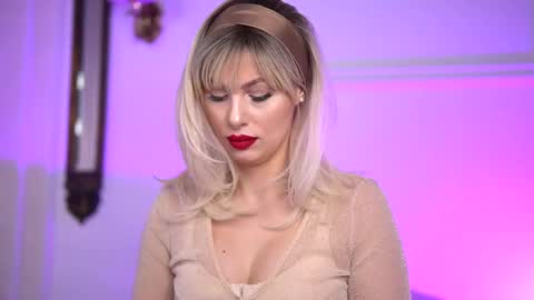 Snapshot of adelineking chatting on March 3, 3:08 am Ade online show from March 3, 3:08 am