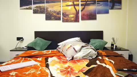 Snapshot of adellineee chatting on February 23, 1:35 am Adellineee online show from February 23, 1:35 am