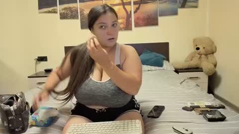 Snapshot of adellineee chatting on July 10, 8:44 pm Adellineee online show from July 10, 8:44 pm