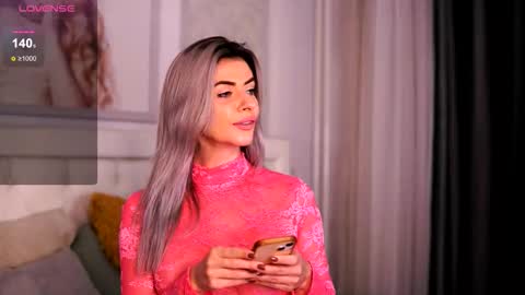 Adelyn online show from October 2, 9:05 am