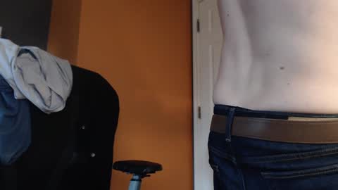 Snapshot of adequate_cock chatting on December 26, 7:38 pm adequate_cock online show from December 26, 7:38 pm