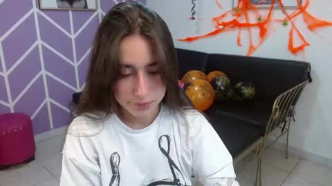 Adhara online show from November 4, 1:54 pm