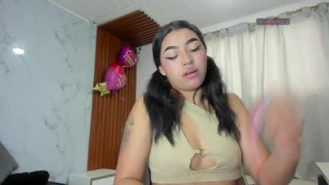 Snapshot of adhara_messy chatting on April 17, 3:04 pm ADHARA MESSY online show from April 17, 3:04 pm