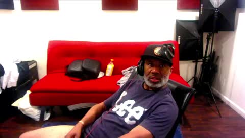 adick_ting online show from January 10, 8:37 pm