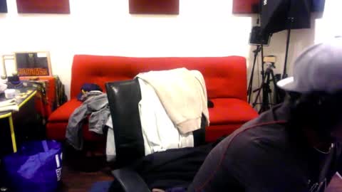 adick_ting online show from November 28, 4:48 am