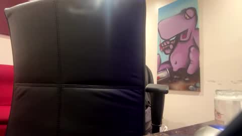 Snapshot of adick_ting chatting on August 4, 5:43 am adick_ting online show from August 4, 5:43 am