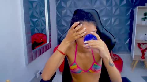 Snapshot of adisson_petite1 chatting on December 2, 12:54 pm adisson_petite1 online show from December 2, 12:54 pm