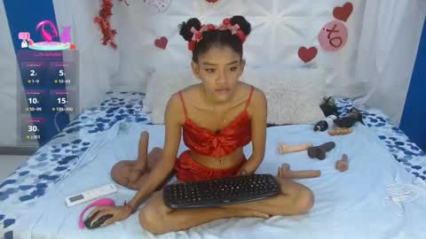 adisson_petite1 online show from February 20, 5:35 pm
