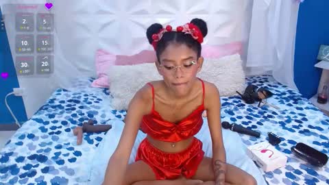 adisson_petite1 online show from February 27, 6:08 pm