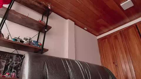 Snapshot of adonis_art01 chatting on May 9, 1:16 pm Juan online show from May 9, 1:16 pm