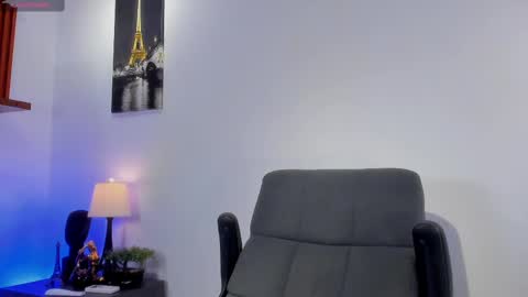 Snapshot of adonis_dlh chatting on March 6, 2:41 am Adonis online show from March 6, 2:41 am