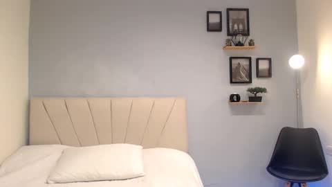 Adonis online show from September 17, 3:41 am