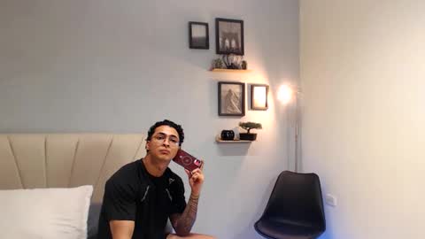 Adonis online show from November 15, 4:21 am