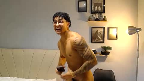 Adonis online show from November 27, 11:29 pm