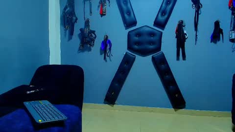 adonisdios online show from April 22, 1:56 pm