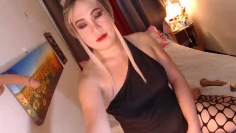 MsKim  online show from March 5, 5:40 am