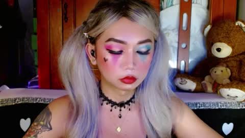 Snapshot of adorableslutxxx chatting on December 26, 12:25 am jasmine online show from December 26, 12:25 am