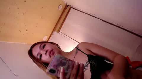 adorabletsforyouxx online show from December 22, 2:27 pm