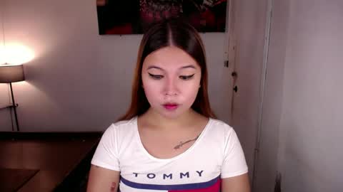 adorabletsforyouxx online show from July 1, 1:18 am