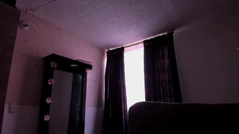 Stormi online show from January 25, 8:00 pm